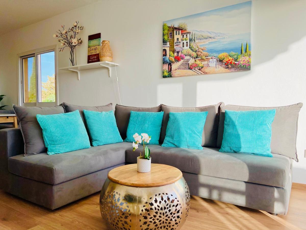 Ocean Sunset Apartment Paphos Esterno foto