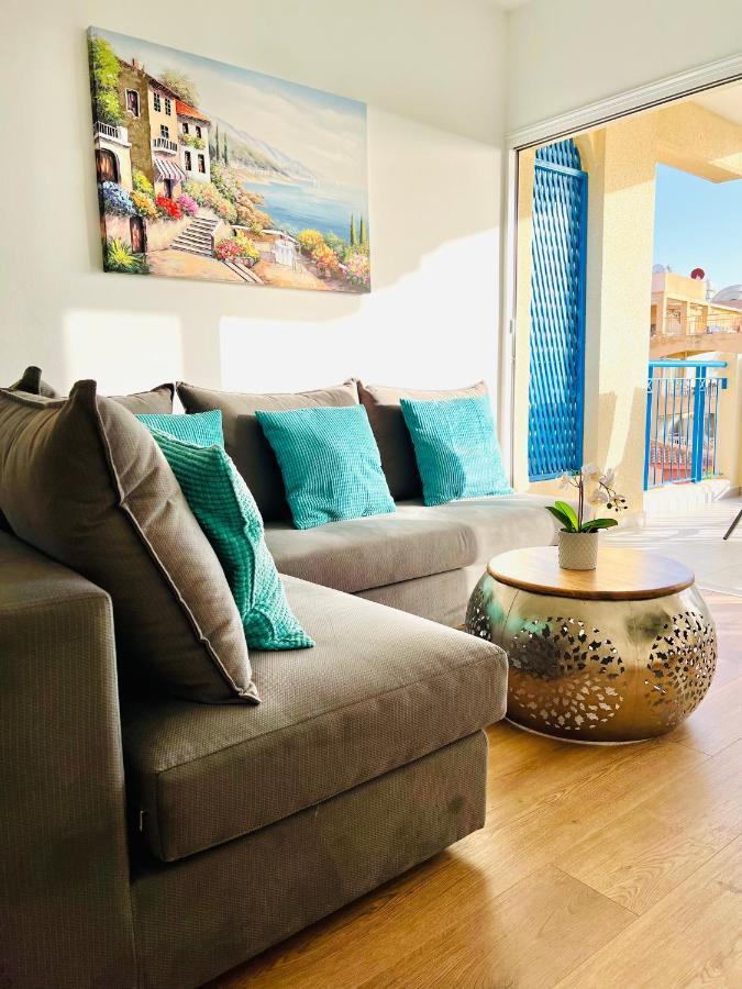 Ocean Sunset Apartment Paphos Esterno foto