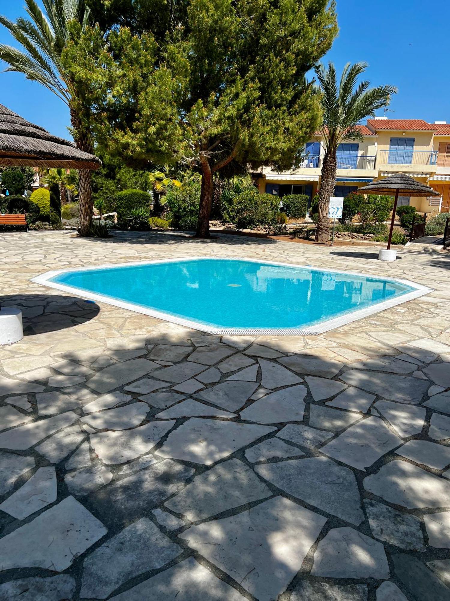 Ocean Sunset Apartment Paphos Esterno foto
